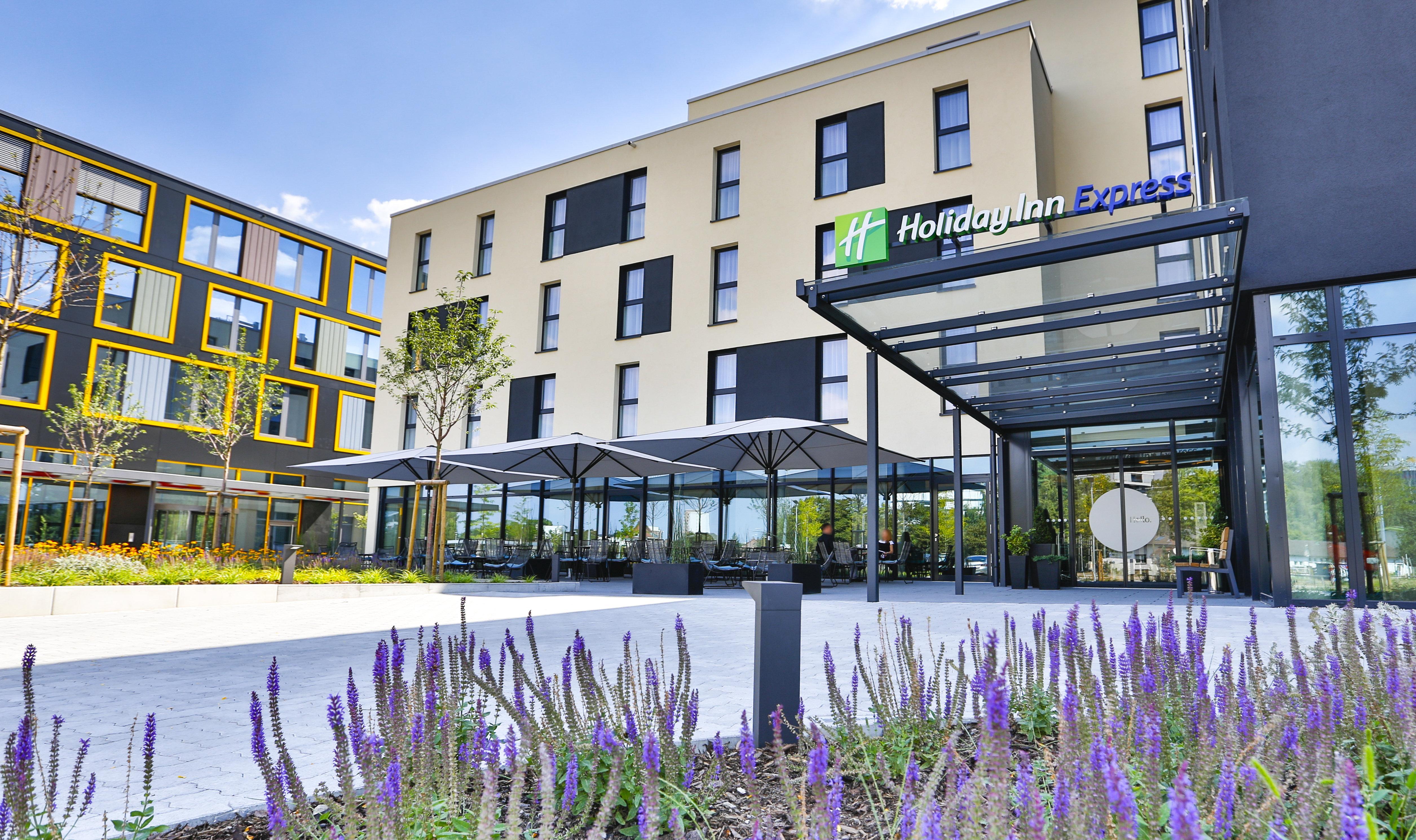 Holiday Inn Express Karlsruhe - City Park, An Ihg Hotel Eksteriør billede